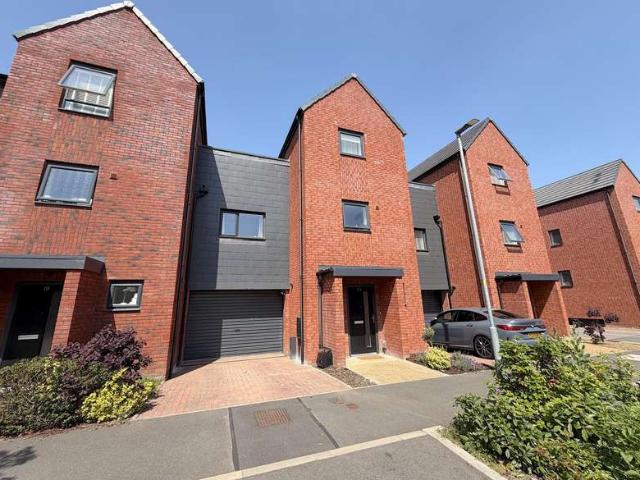 House for sale in Wednesfield, West Midlands