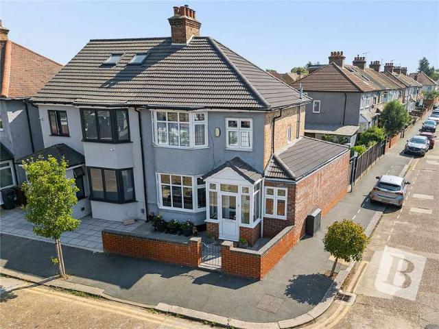 House for sale in Marks Gate, Greater London