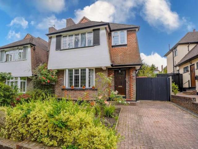 House for sale in London Borough of Croydon, Upper Norwood