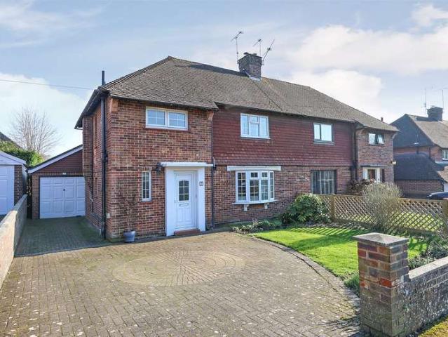 House for sale in Oxted, Hillview