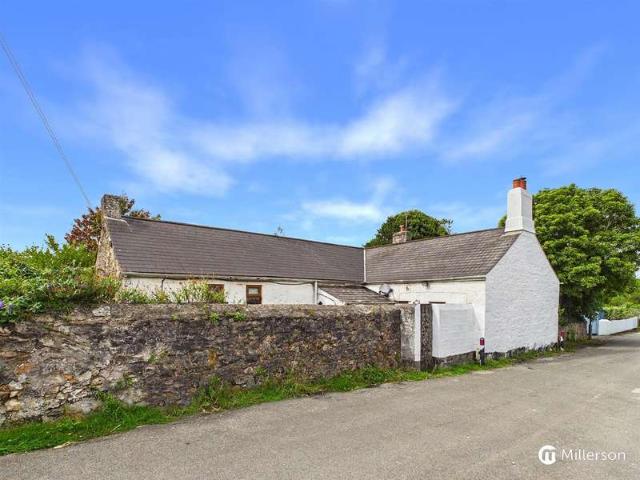 House for sale in Tuckingmill, Pool