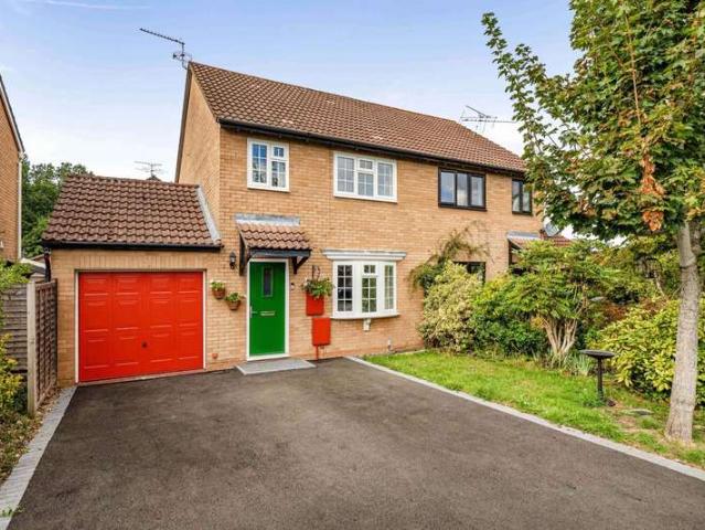 House for sale in Burghfield, Burghfield Common