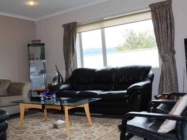 House for rent in Pauatahanui, Wellington
