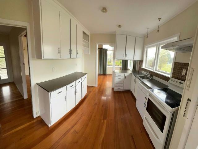 House for rent in Bayview, Kaipātiki