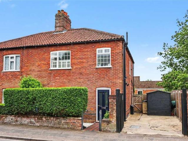 House for sale in East Bank, Norfolk