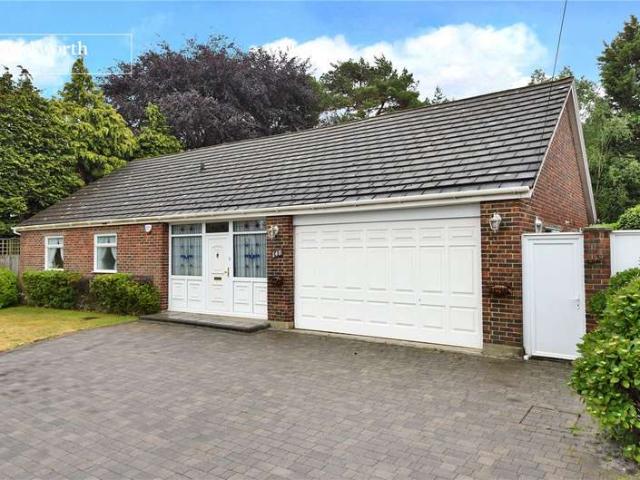 House for sale in Greater London