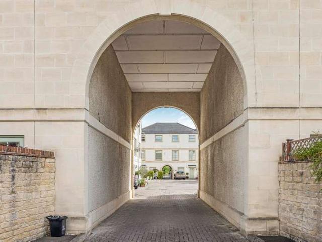 House for sale in Chesterton, Fossebridge