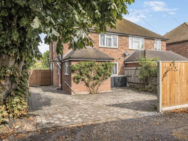 House for sale in Wrecclesham, Fole