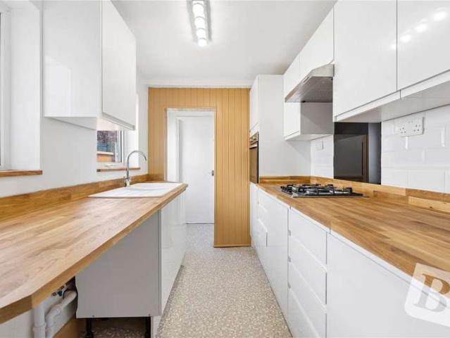House for sale in Kings Farm, Hamerton