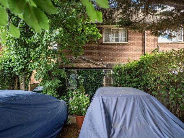House for sale in Sherwood, Sandown Park