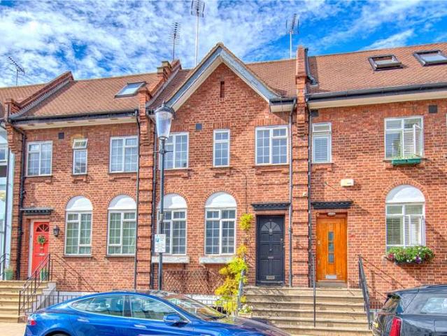 House for sale in Kensington, Greater London