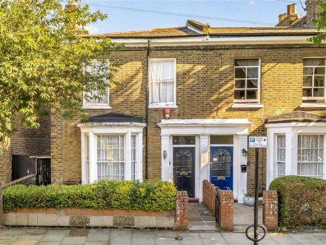 House for sale in De Beauvoir Town, Greater London