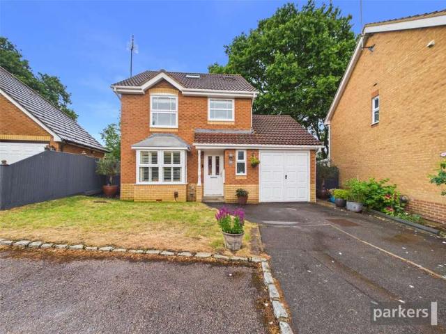 House for sale in Woodley