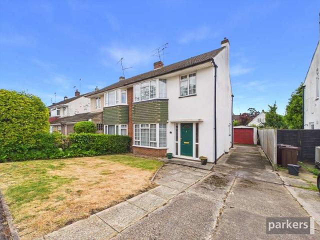 House for sale in Woodley