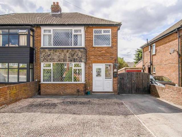 House for sale in Ossett, West Yorkshire