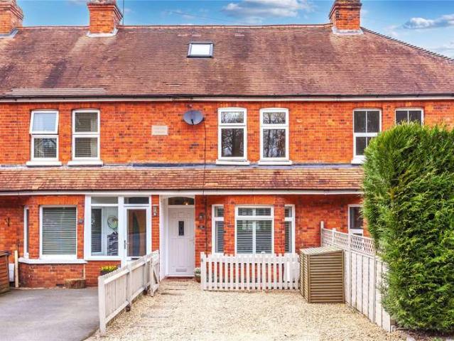 House for sale in Knowl Hill