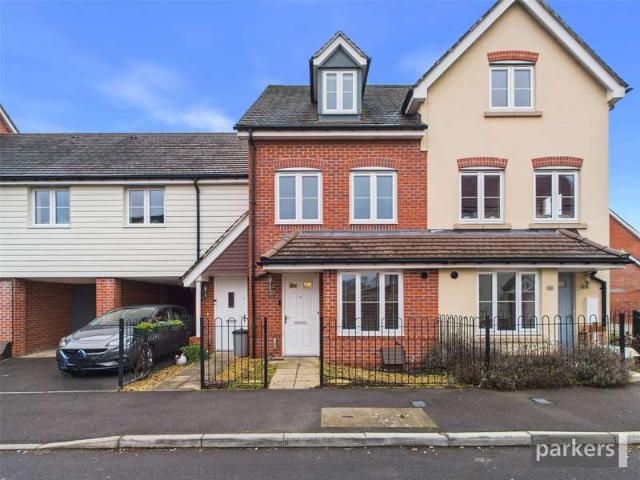 House for sale in Woodley