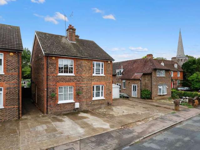 House for sale in Red Hill, Surrey