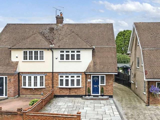 House for sale in Pot Kilns, Greater London