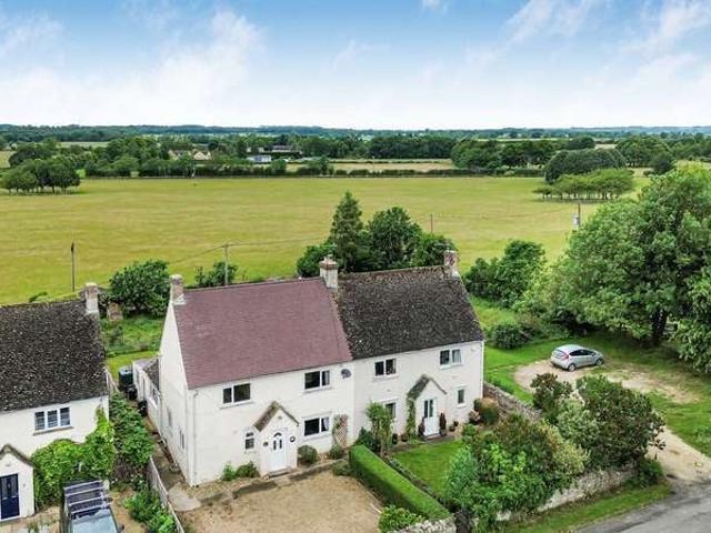 House for sale in Fossebridge, Gloucestershire