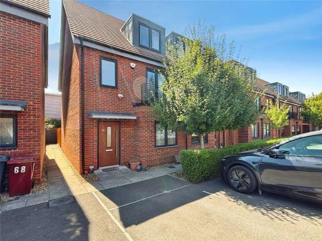 House for sale in Whitley Wood, Reading