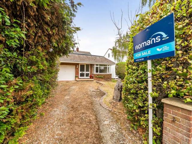 House for sale in Haydon Wick, Swindon