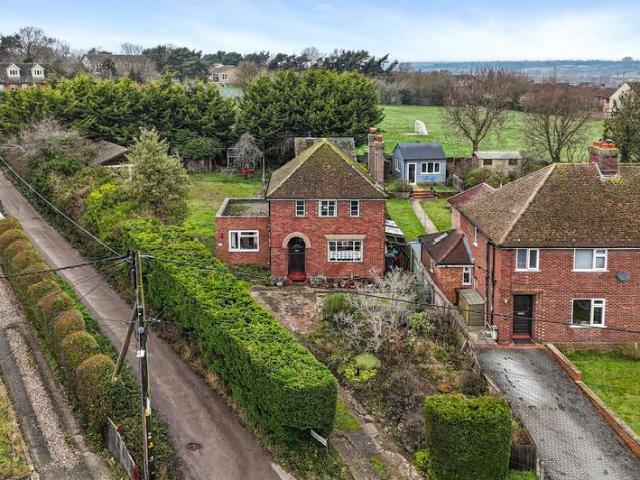 House for sale in Lawford, Dale Hill