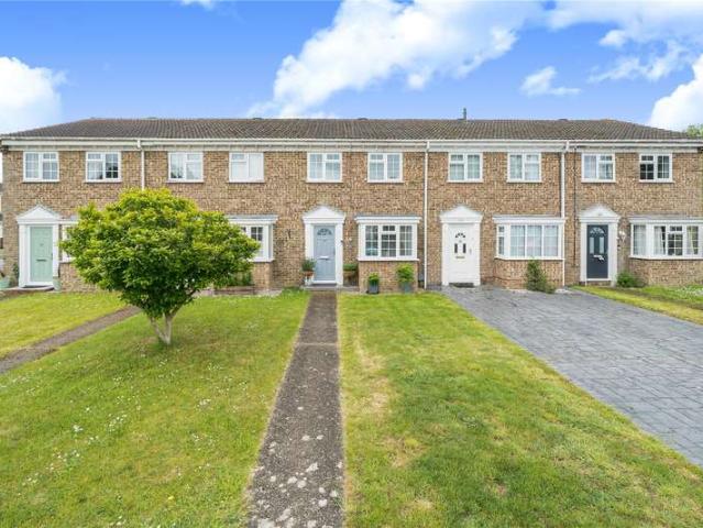 House for sale in Heol-las, Surrey