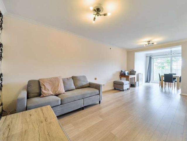 House for sale in Greater London