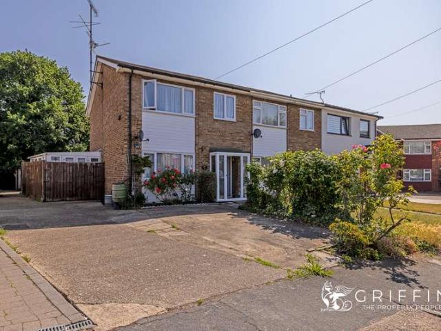 House for sale in Alton Barnes, Essex