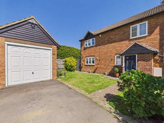 House for sale in Burghfield, Burghfield Common