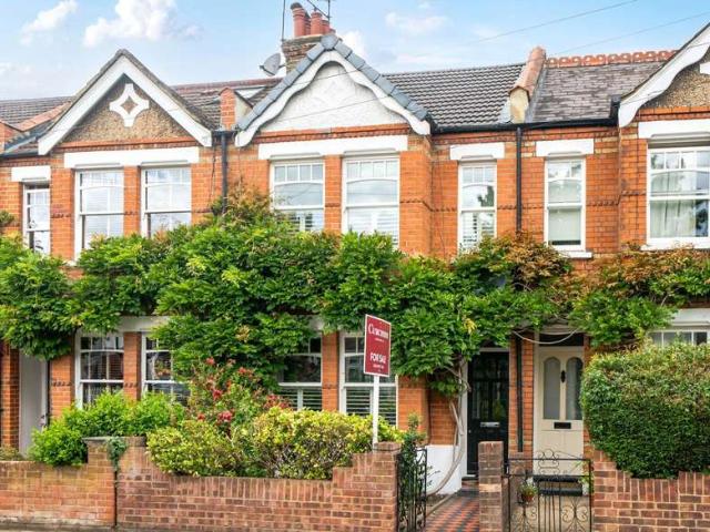 House for sale in Hampton Wick, Greater London