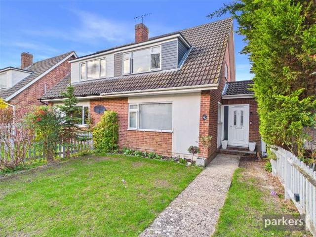 House for sale in Woodley