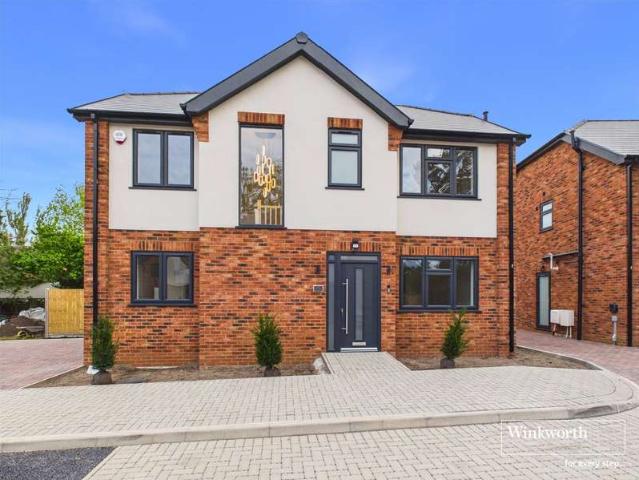 House for sale in Shinfield