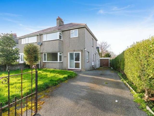 House for sale in Bangor, Wales