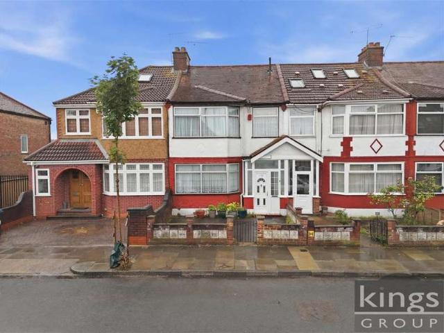 House for sale in Ponders End, Greater London
