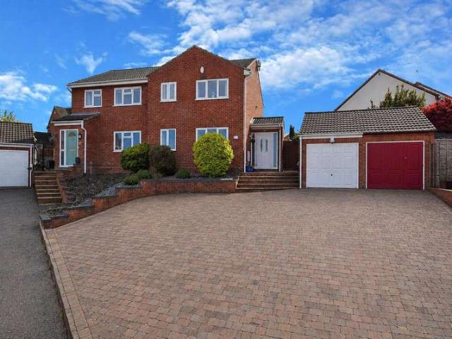 House for sale in St. Peter the Great County, St Peters