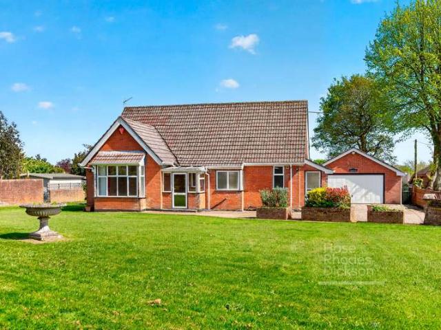 House for sale in Wootton Bridge, Isle Of Wight