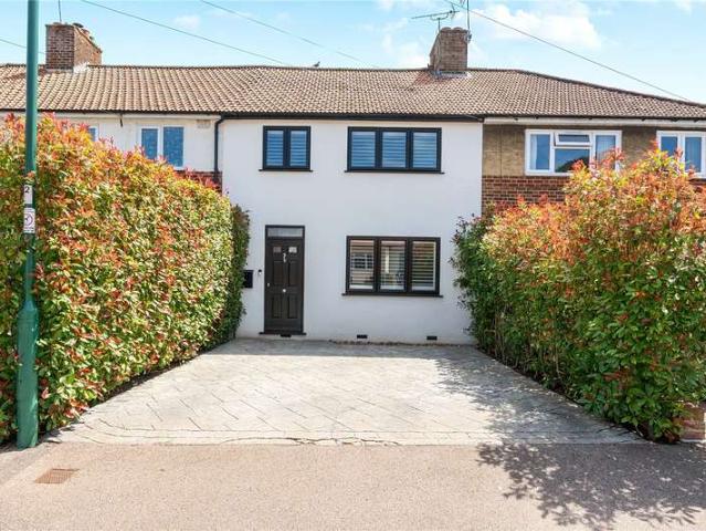 House for sale in The Butts, Kent