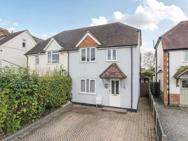 House for sale in Jacobs Well, Guildford