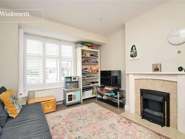 House for sale in Worcester Park, Greater London