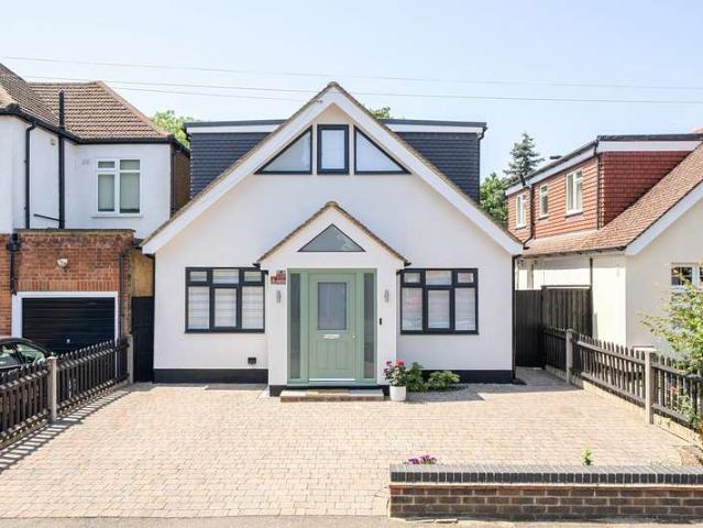 House for sale in Pinner, Greater London