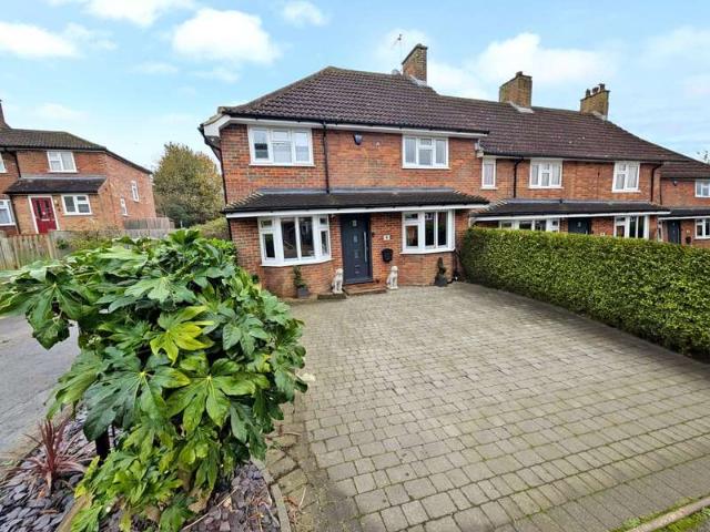 House for sale in Five Acres, Hertfordshire