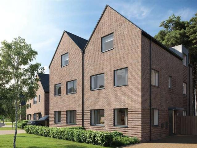 House for sale in Buckler's Park, Crowthorne