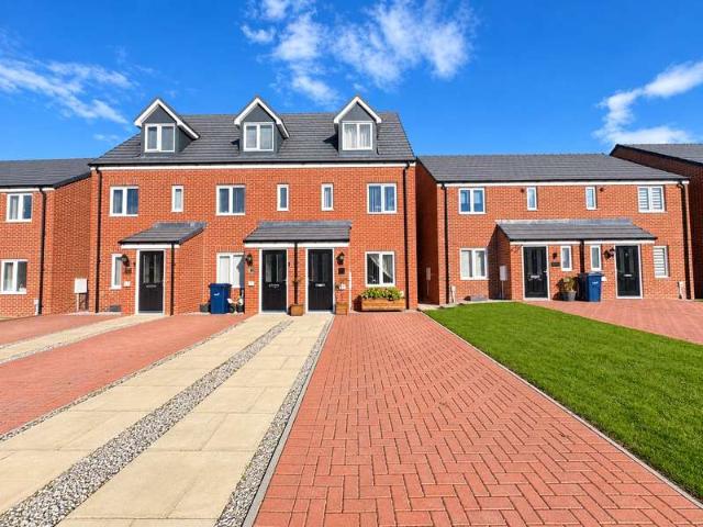 House for sale in Peat Carr Estate, Sunderland