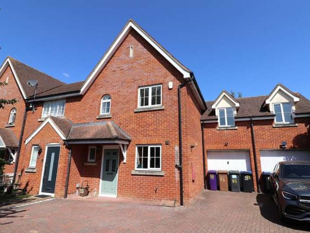 House for sale in Great Ashby, King's Walden
