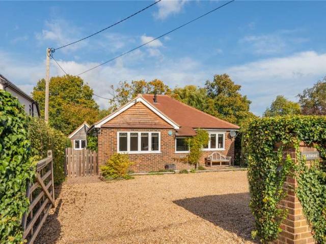 House for sale in Wanborough, Westborough