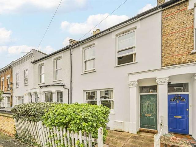 House for sale in Palmers Green, Greater London