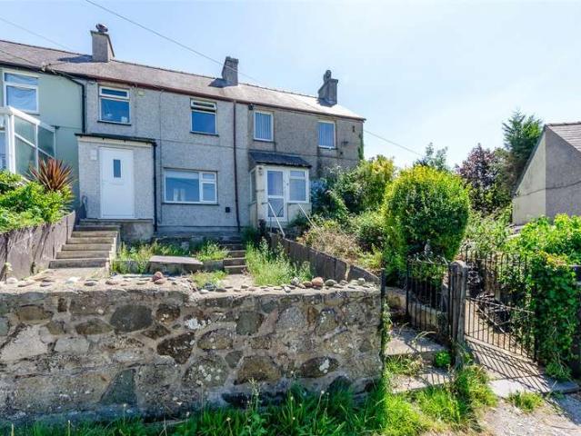 House for sale in Llanllyfni, Talysarn
