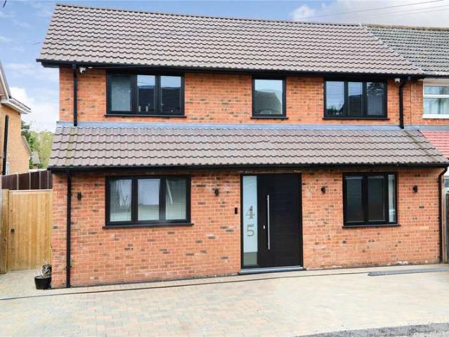 House for sale in Sheerwater, Woking